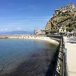 Villino Erminia - Seaside Art Couette-café