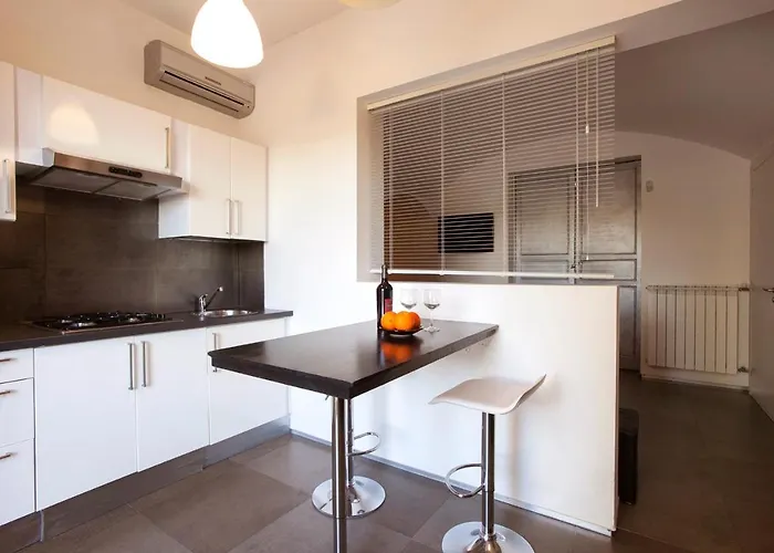 Villino Erminia - Seaside Art 住宿加早餐酒店 皮佐